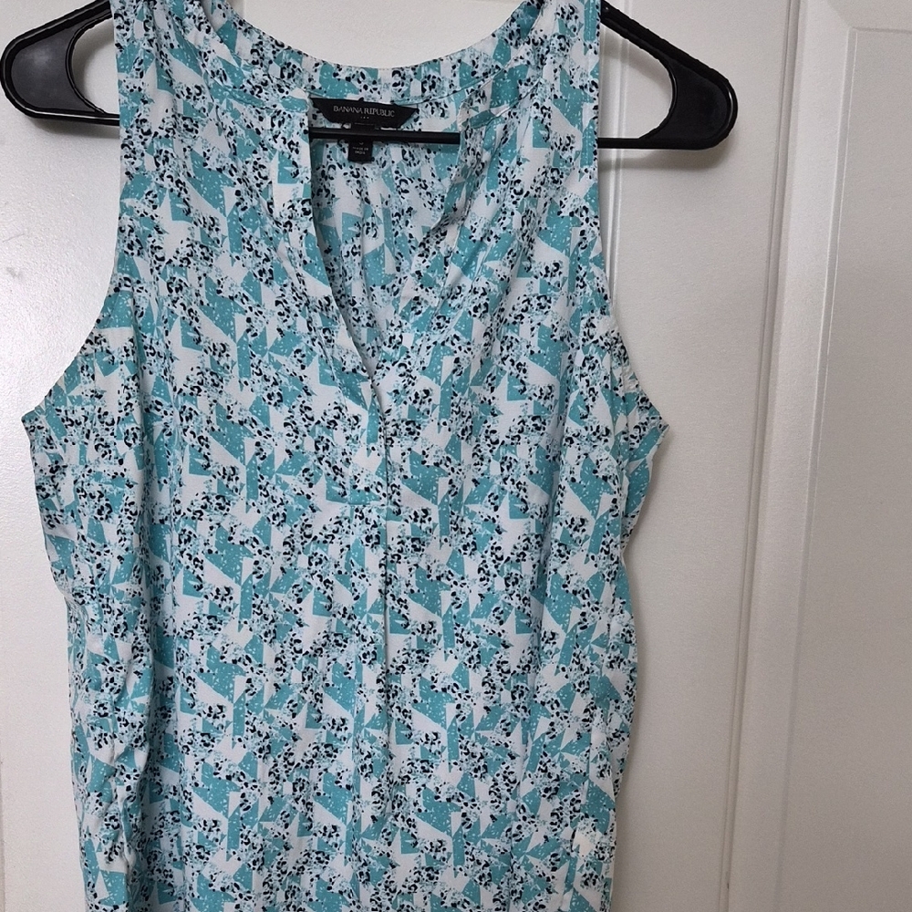 Banana Republic Turquoise and White Patterned Blouse